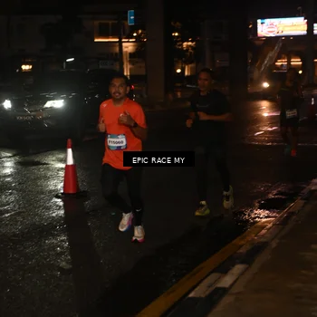 Runner Photo 7704367