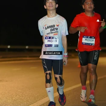 Runner Photo 7704374