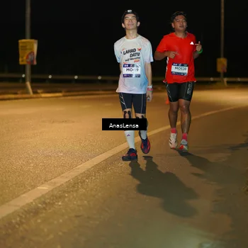 Runner Photo 7704375