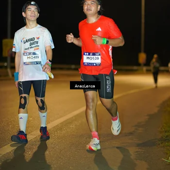 Runner Photo 7704376