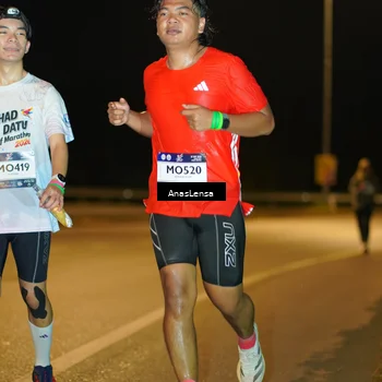 Runner Photo 7704379