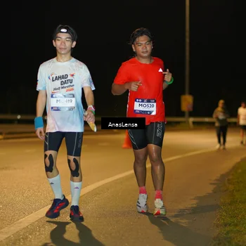 Runner Photo 7704381