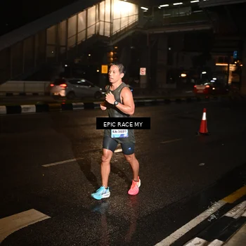 Runner Photo 7704418