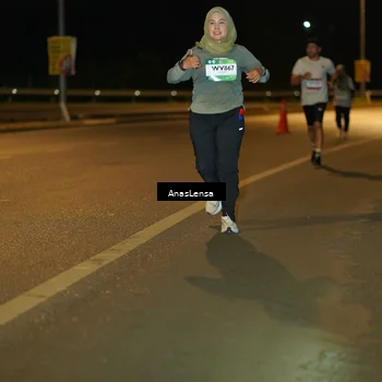 Runner Photo 7704422