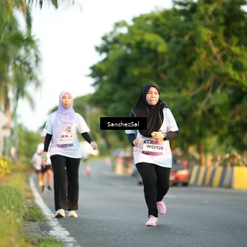 Runner Photo 7704447