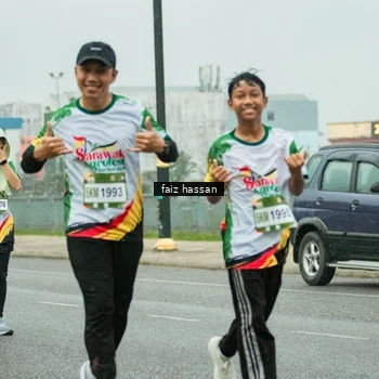 Runner Photo 7704455
