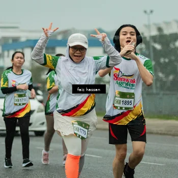 Runner Photo 7704459