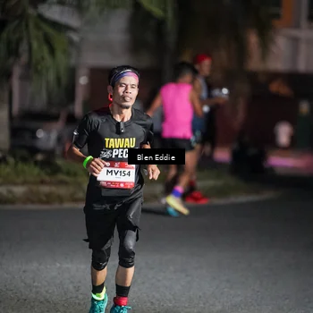 Runner Photo 7704461