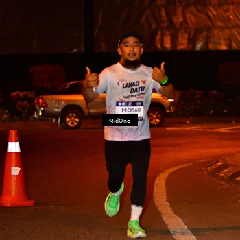 Runner Photo 7704464