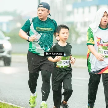 Runner Photo 7704478