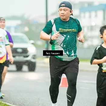 Runner Photo 7704480