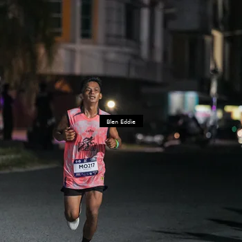 Runner Photo 7704482
