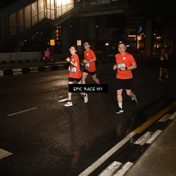 Runner Photo 7704486