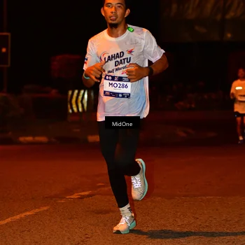 Runner Photo 7704490