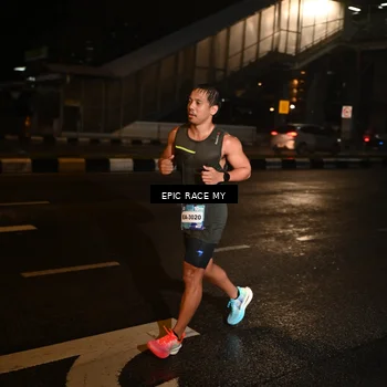 Runner Photo 7704494