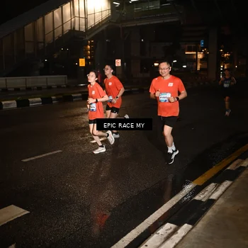 Runner Photo 7704496