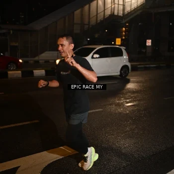 Runner Photo 7704512