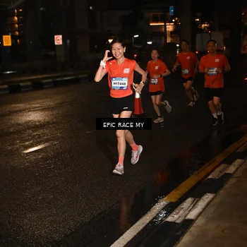 Runner Photo 7704518