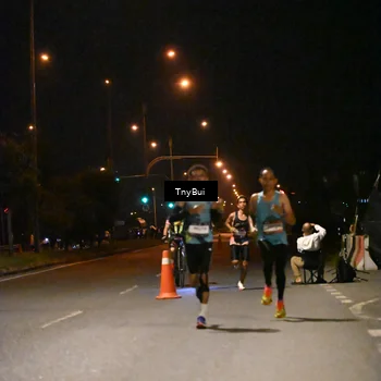 Runner Photo 7704521