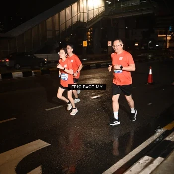 Runner Photo 7704544