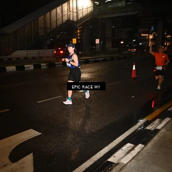 Runner Photo 7704548