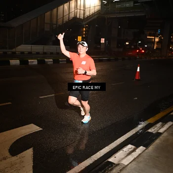 Runner Photo 7704563