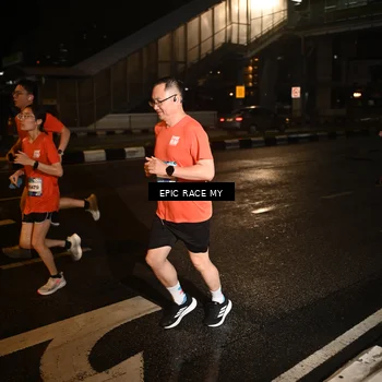 Runner Photo 7704568