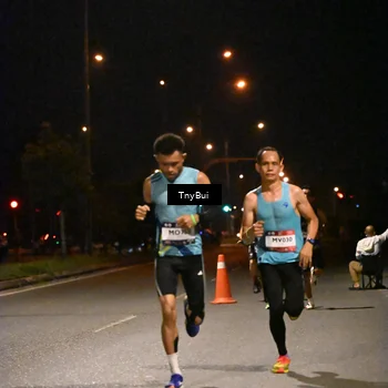Runner Photo 7704571