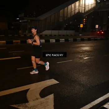 Runner Photo 7704575