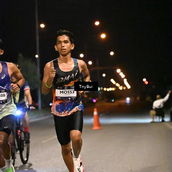 Runner Photo 7704577