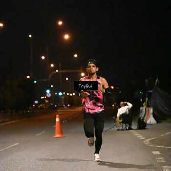 Runner Photo 7704586
