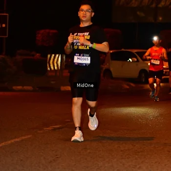 Runner Photo 7704587