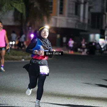 Runner Photo 7704588