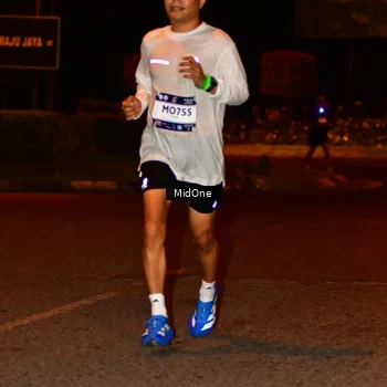 Runner Photo 7704589