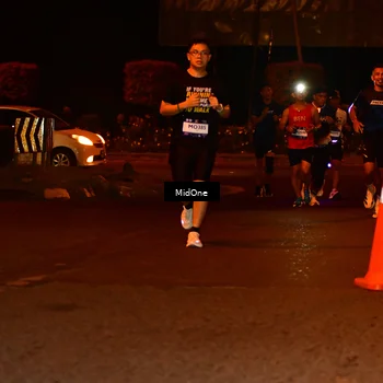 Runner Photo 7704596