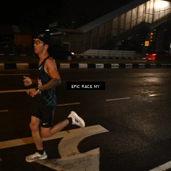 Runner Photo 7704603