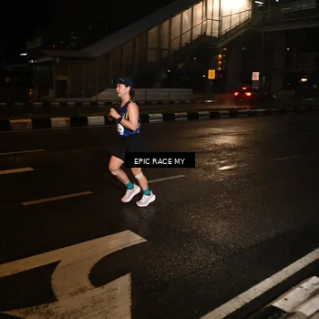 Runner Photo 7704629