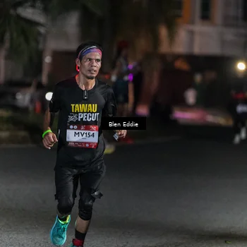 Runner Photo 7704664