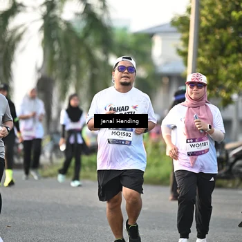 Runner Photo 7704670