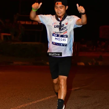 Runner Photo 7704674