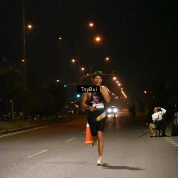 Runner Photo 7704692