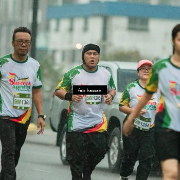 Runner Photo 7704703