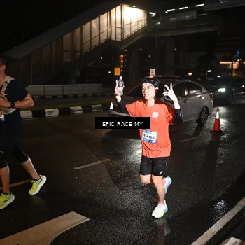 Runner Photo 7704718