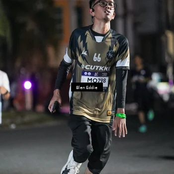 Runner Photo 7704724