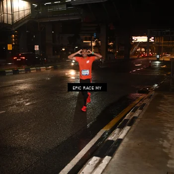 Runner Photo 7704732