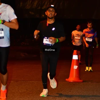 Runner Photo 7704734