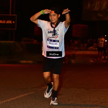 Runner Photo 7704739