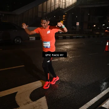 Runner Photo 7704741