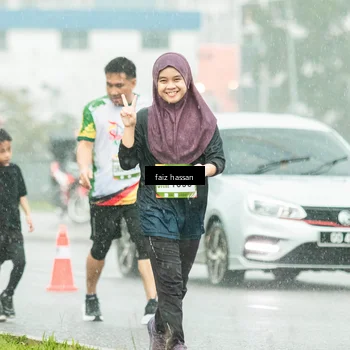 Runner Photo 7704745