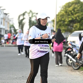 Runner Photo 7704746